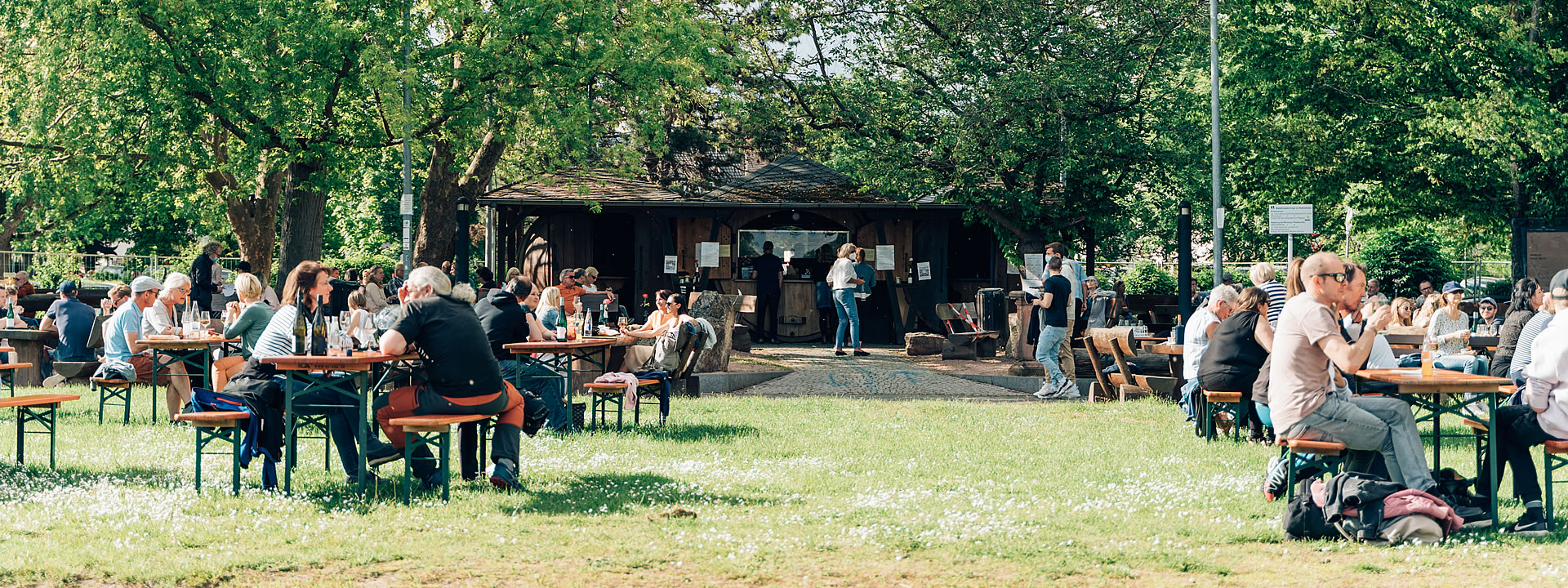 Weinprobierstand in Hattenheim im Rheingau